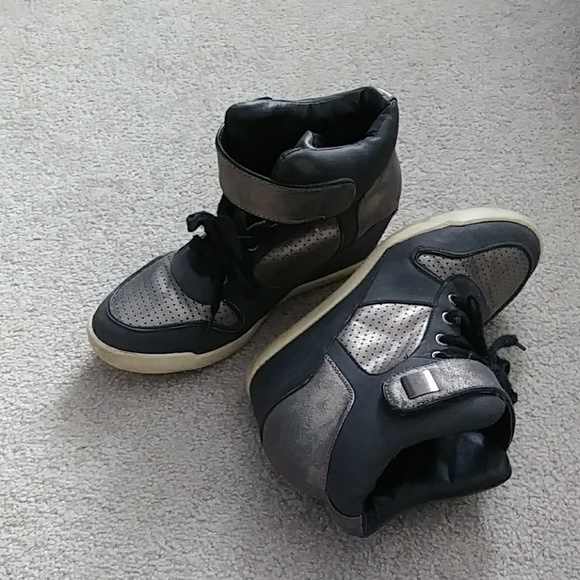 Good condition - Picture 2 of 3